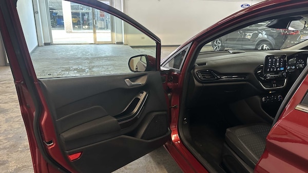 Used Ford Fiesta 2018 for sale - 76286425: Photo 20