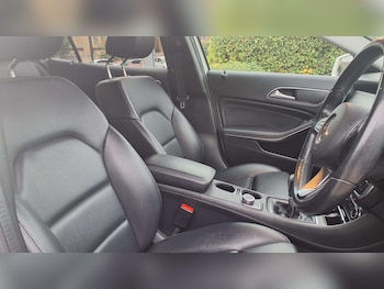Used Mercedes-Benz GLA 2018 for sale - 76262488: Photo 4