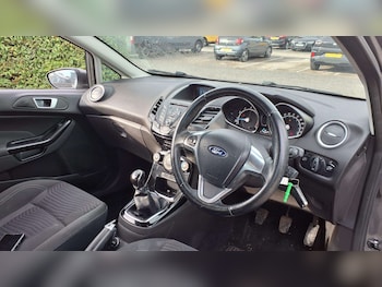 Used Ford Fiesta 2017 for sale - 75903239: Photo
