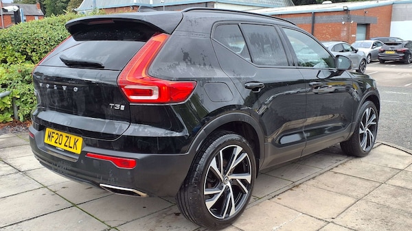 Used Volvo XC40 2020 for sale - 76034712: Photo 3