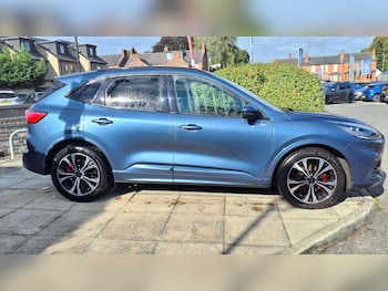 Used Ford Kuga 2023 for sale - 76063245: Photo 2