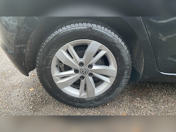 Used Volkswagen Polo 2018 for sale - 76435673: Photo