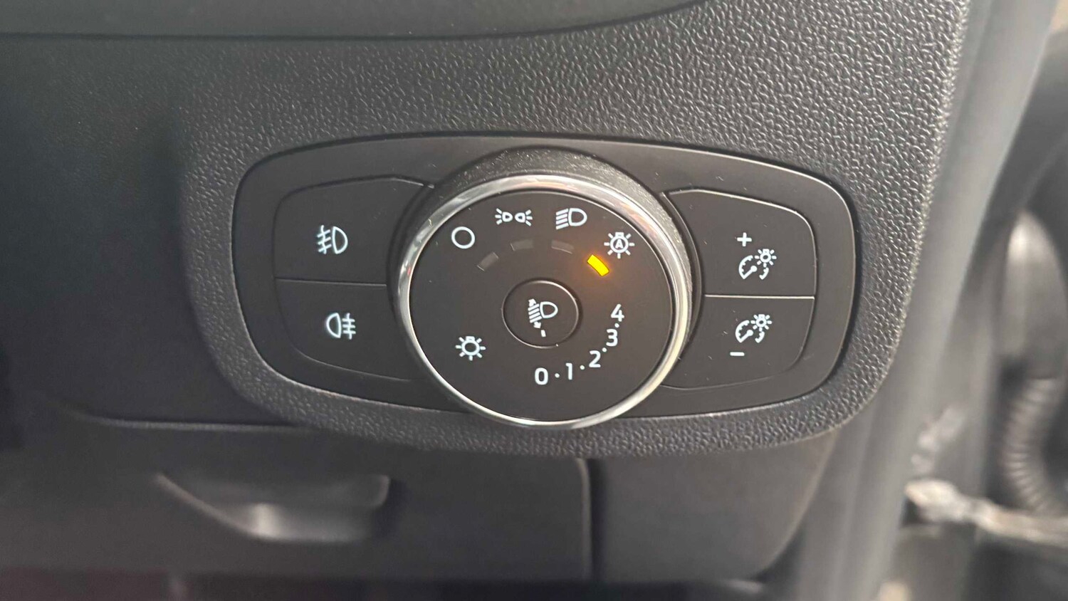 Used Ford Fiesta 2023 for sale - 77628094: Photo 9