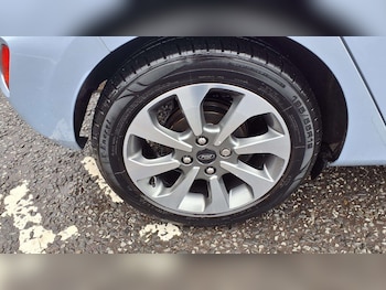 Used Ford Fiesta 2021 for sale - 76252186: Photo