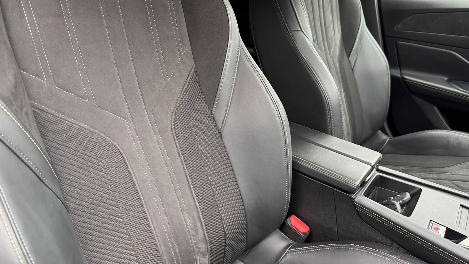 Used Peugeot 408 2023 for sale - 77787126: Photo 33