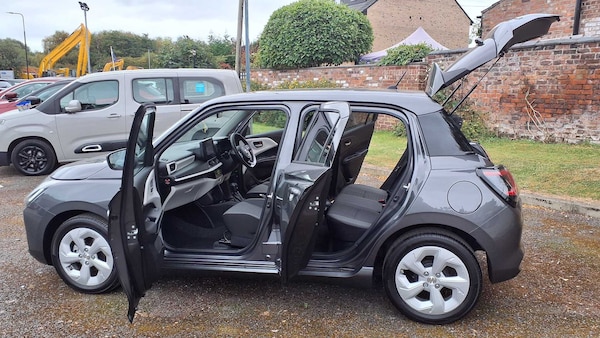 Used Suzuki Swift 2025 for sale - 75812544: Photo 9