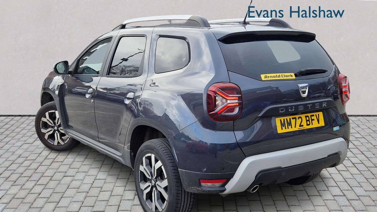Used Dacia Duster 2023 for sale - 77914147: Photo 2