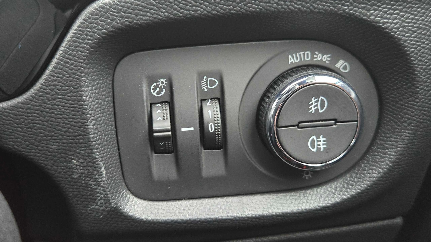 Used Vauxhall Corsa 2023 for sale - 76755227: Photo 18