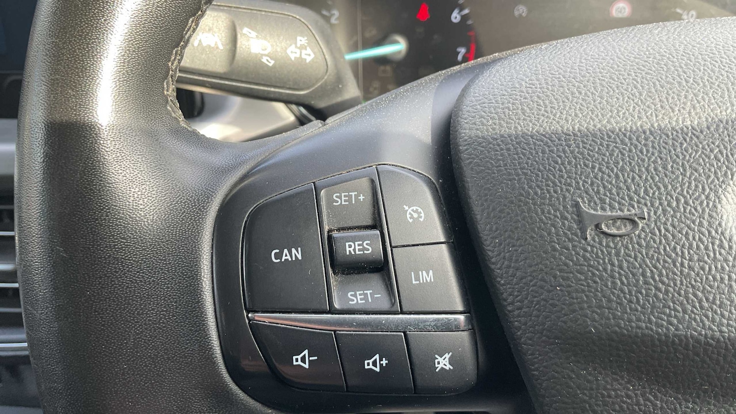 Used Ford Focus 2023 for sale - 76125861: Photo 19