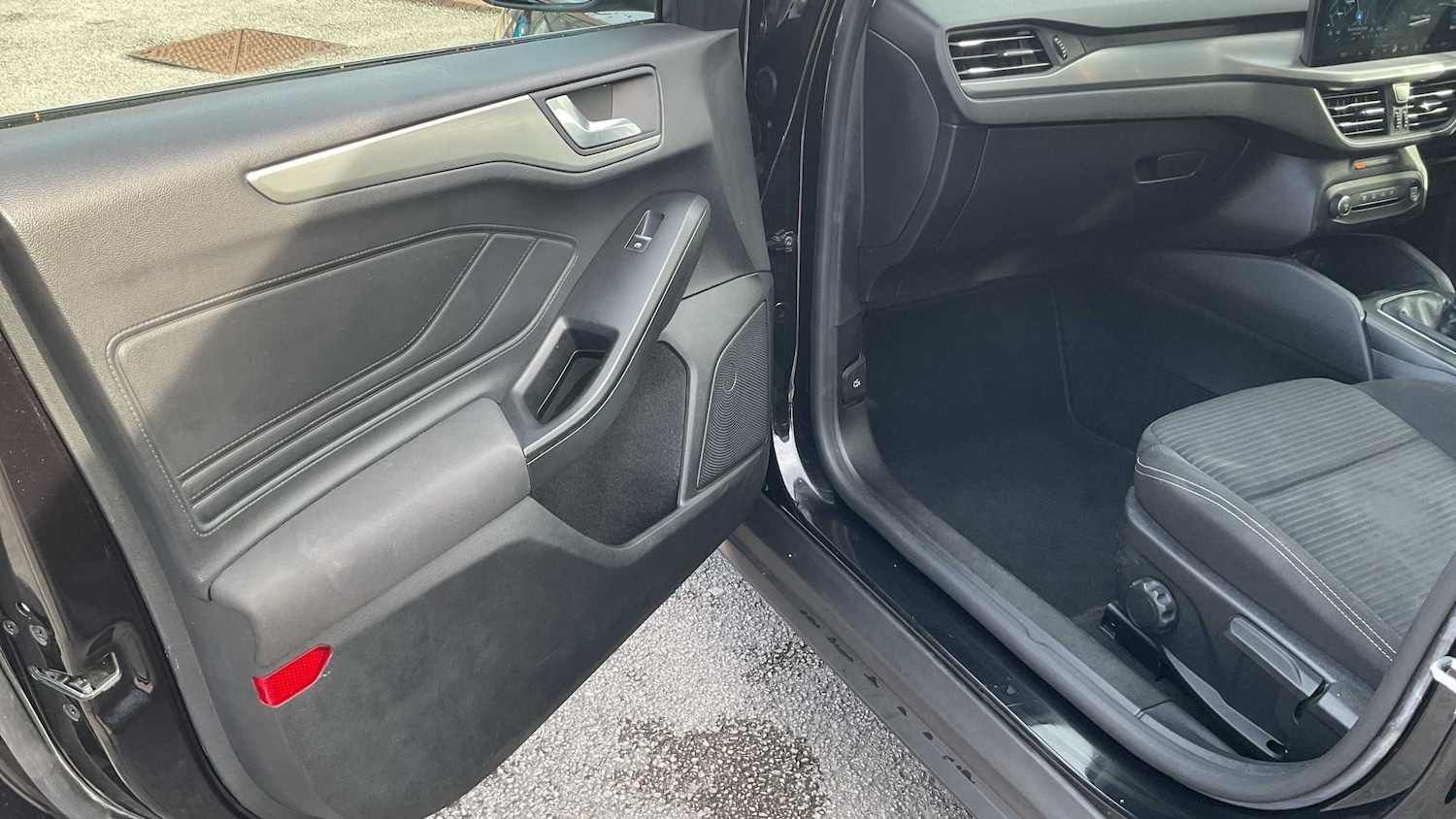 Used Ford Focus 2023 for sale - 76125861: Photo 35