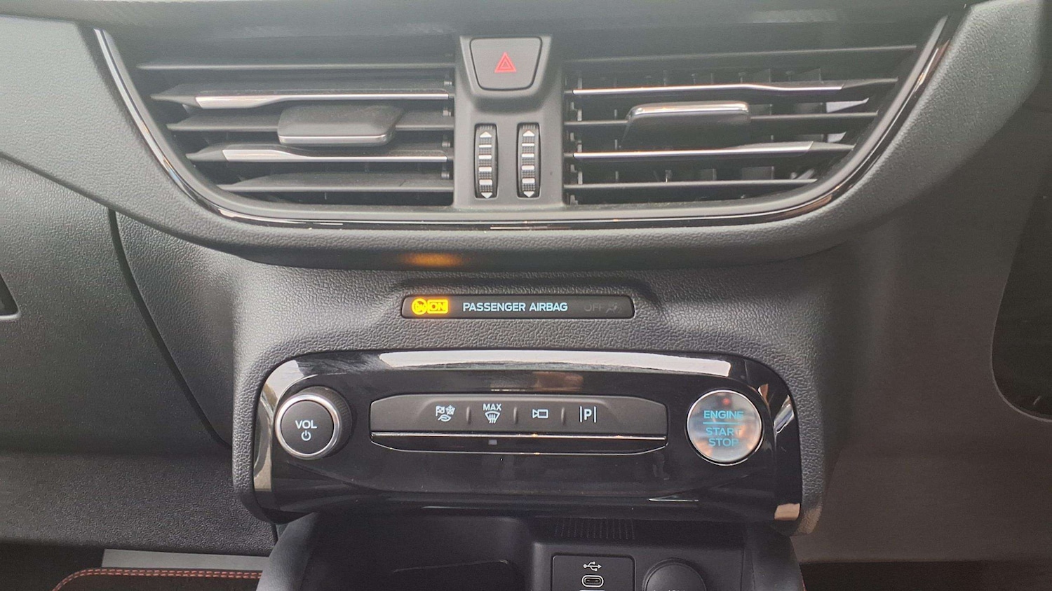 Used Ford Kuga 2024 for sale - 76746111: Photo 29