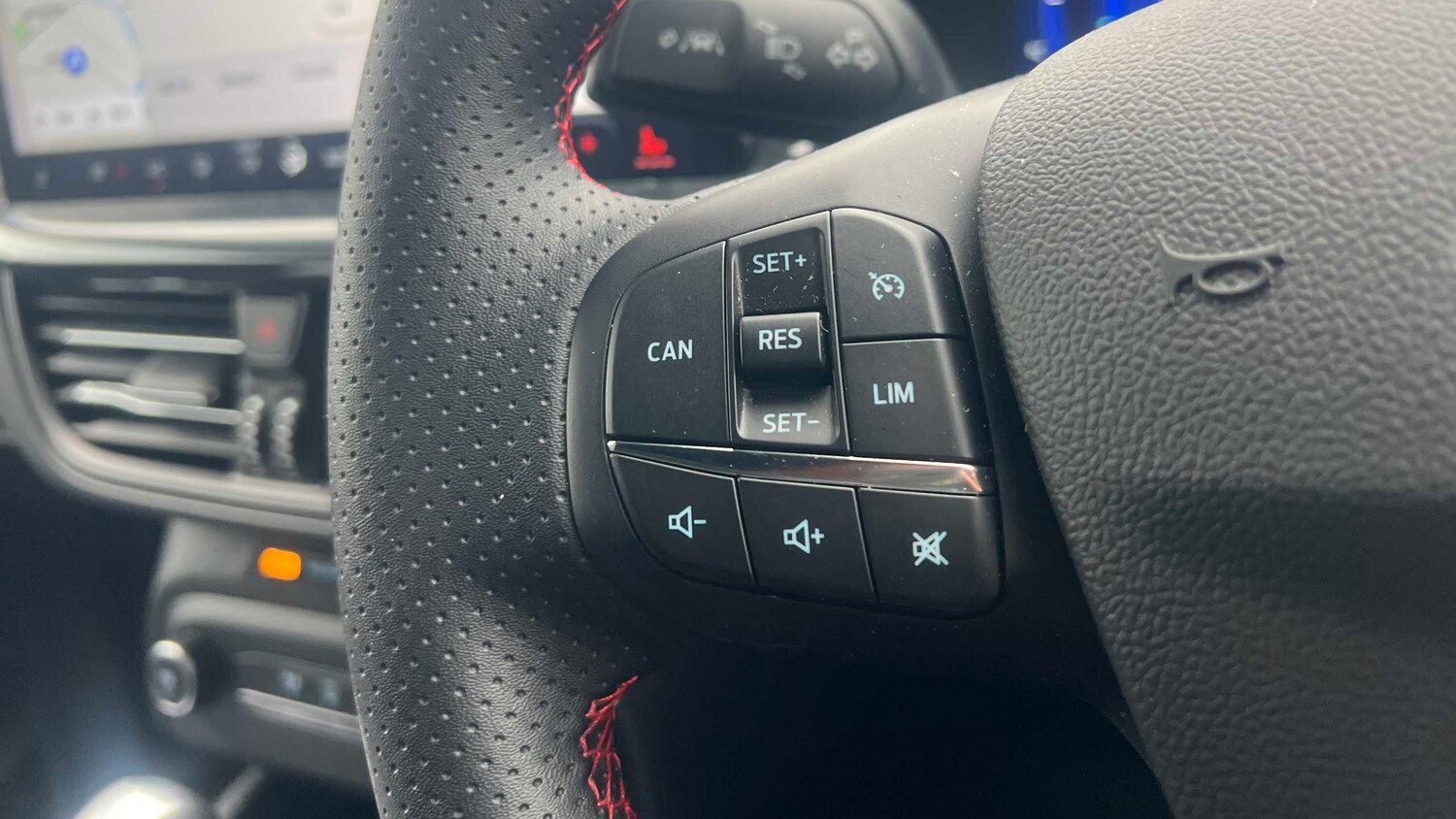 Used Ford Focus 2023 for sale - 77928457: Photo 8