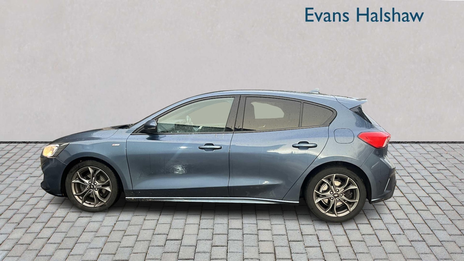 Used Ford Focus 2018 for sale - 76442497: Photo 4