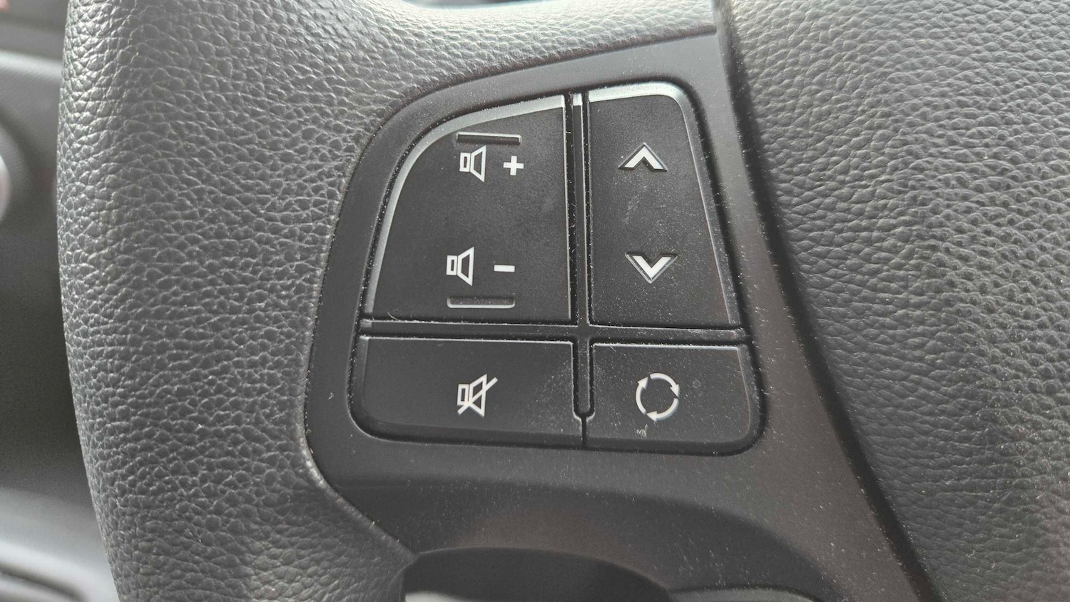 Used Hyundai i10 2017 for sale - 77514494: Photo 13