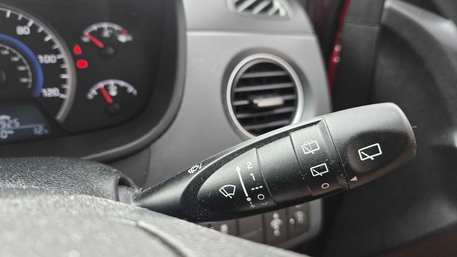 Used Hyundai i10 2017 for sale - 77514494: Photo 18