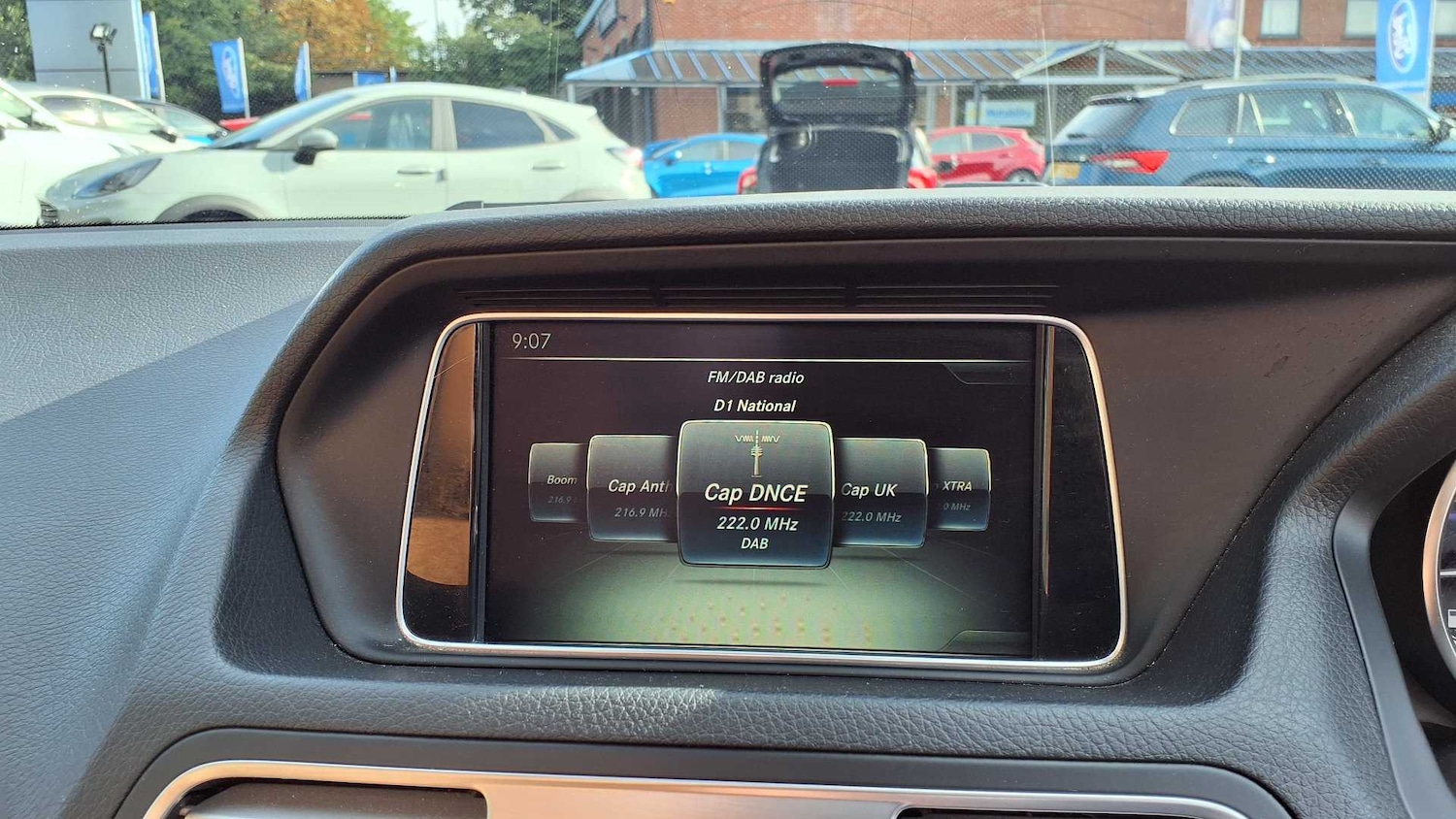 Used Mercedes-Benz E Class 2016 for sale - 76529222: Photo 25