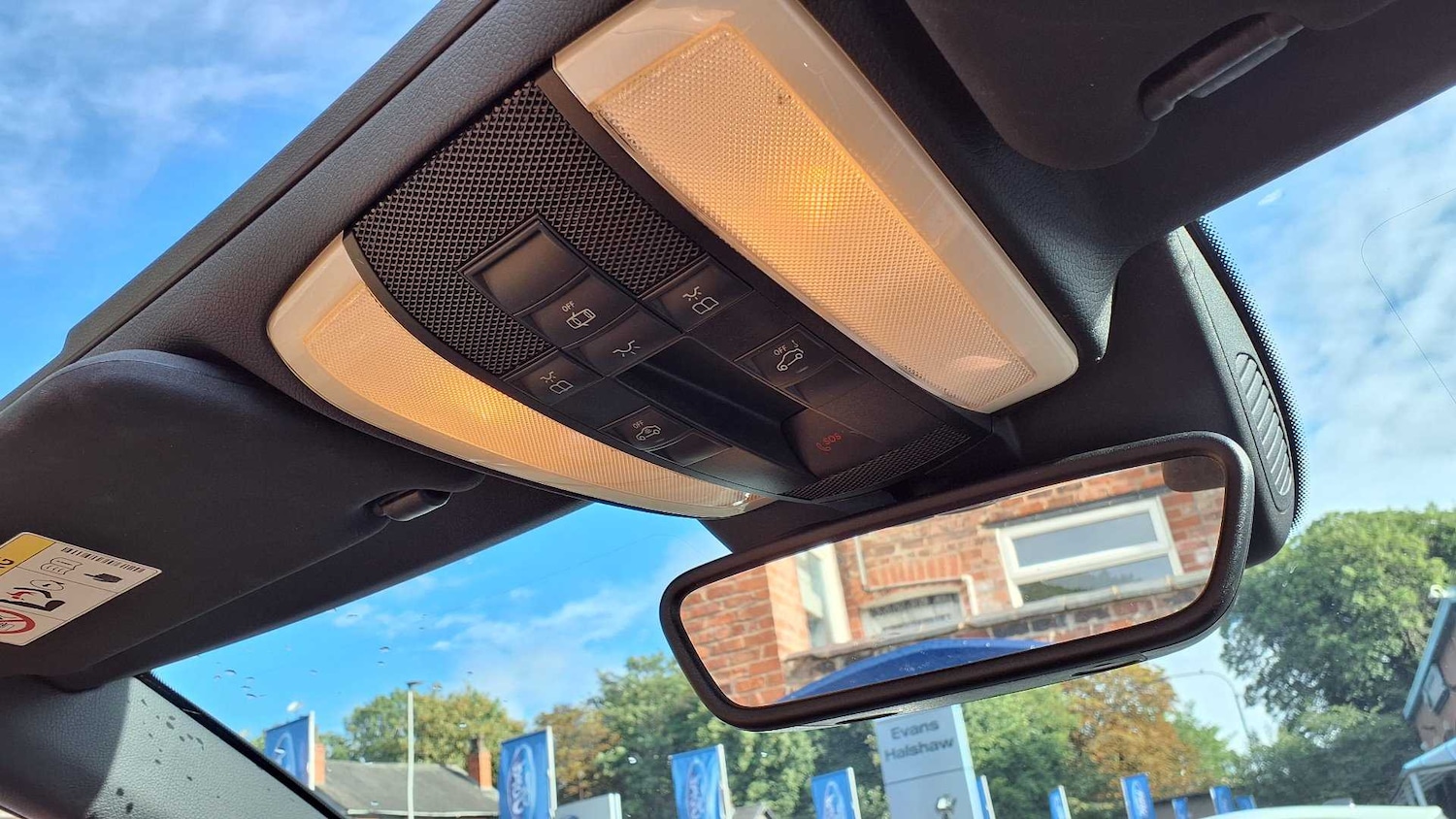 Used Mercedes-Benz E Class 2016 for sale - 76529222: Photo 35