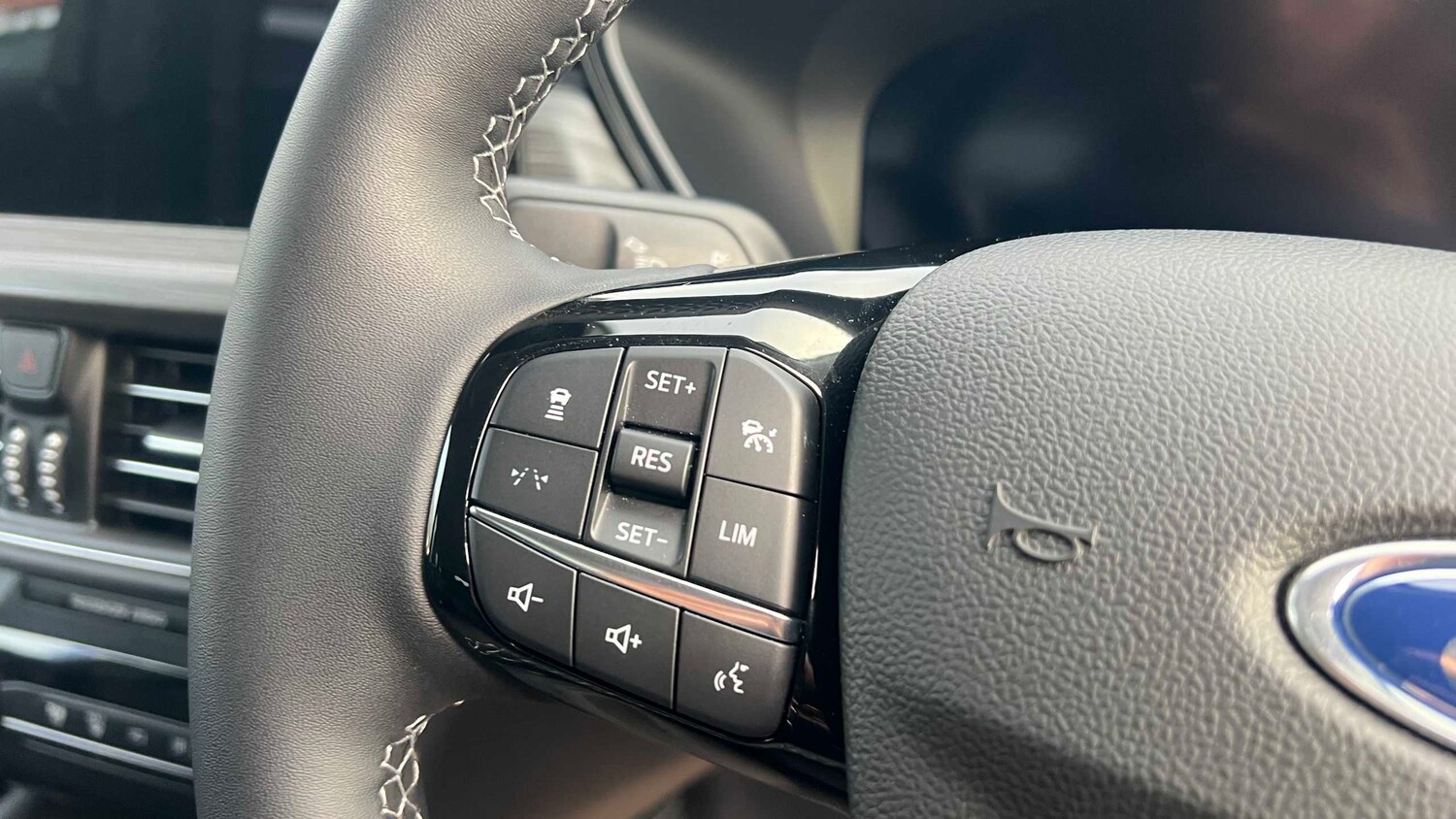 Used Ford Kuga 2024 for sale - 76205156: Photo 19