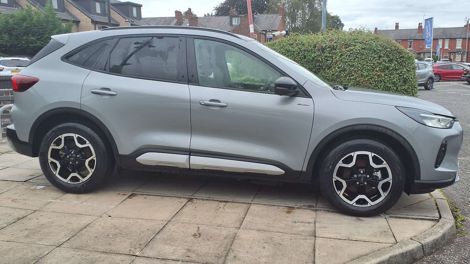 Used Ford Kuga 2024 for sale - 76205156: Photo 2