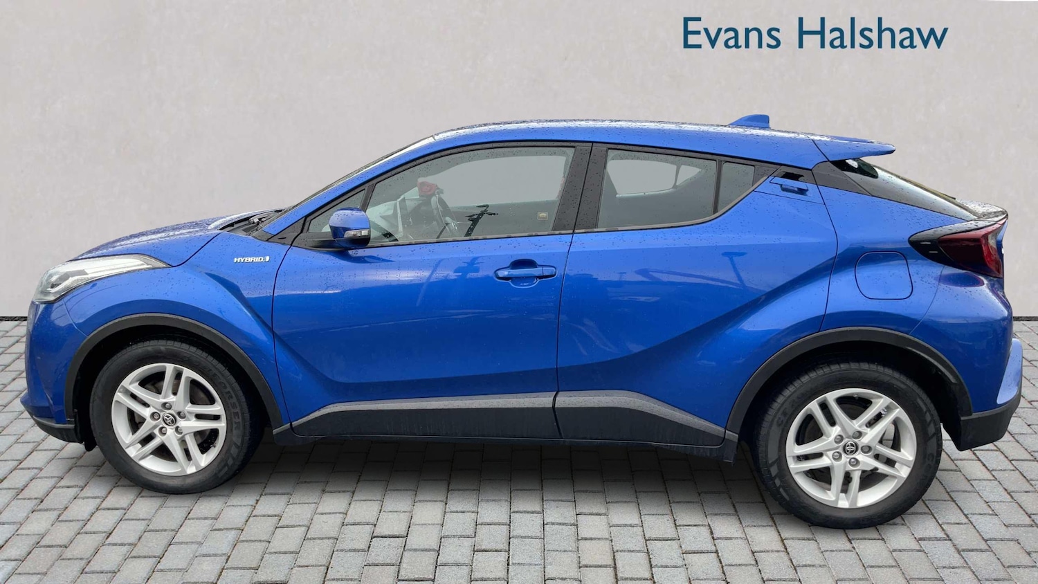 Used Toyota C-HR 2020 for sale - 77123560: Photo 3