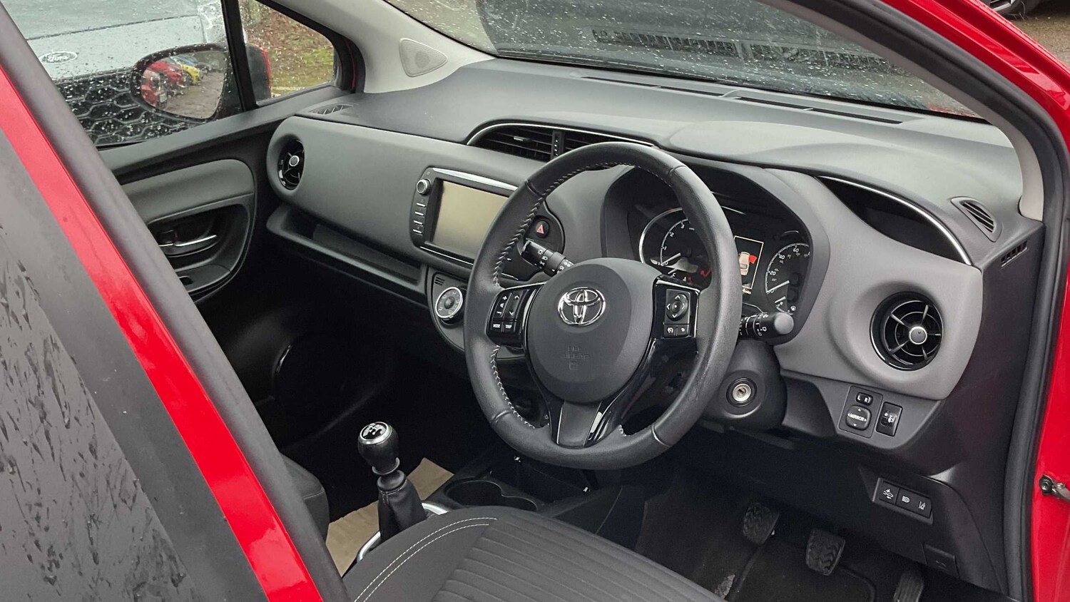 Used Toyota Yaris 2019 for sale - 77294176: Photo 11