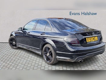 Used Mercedes-Benz C Class 2014 for sale - 78137681: Photo