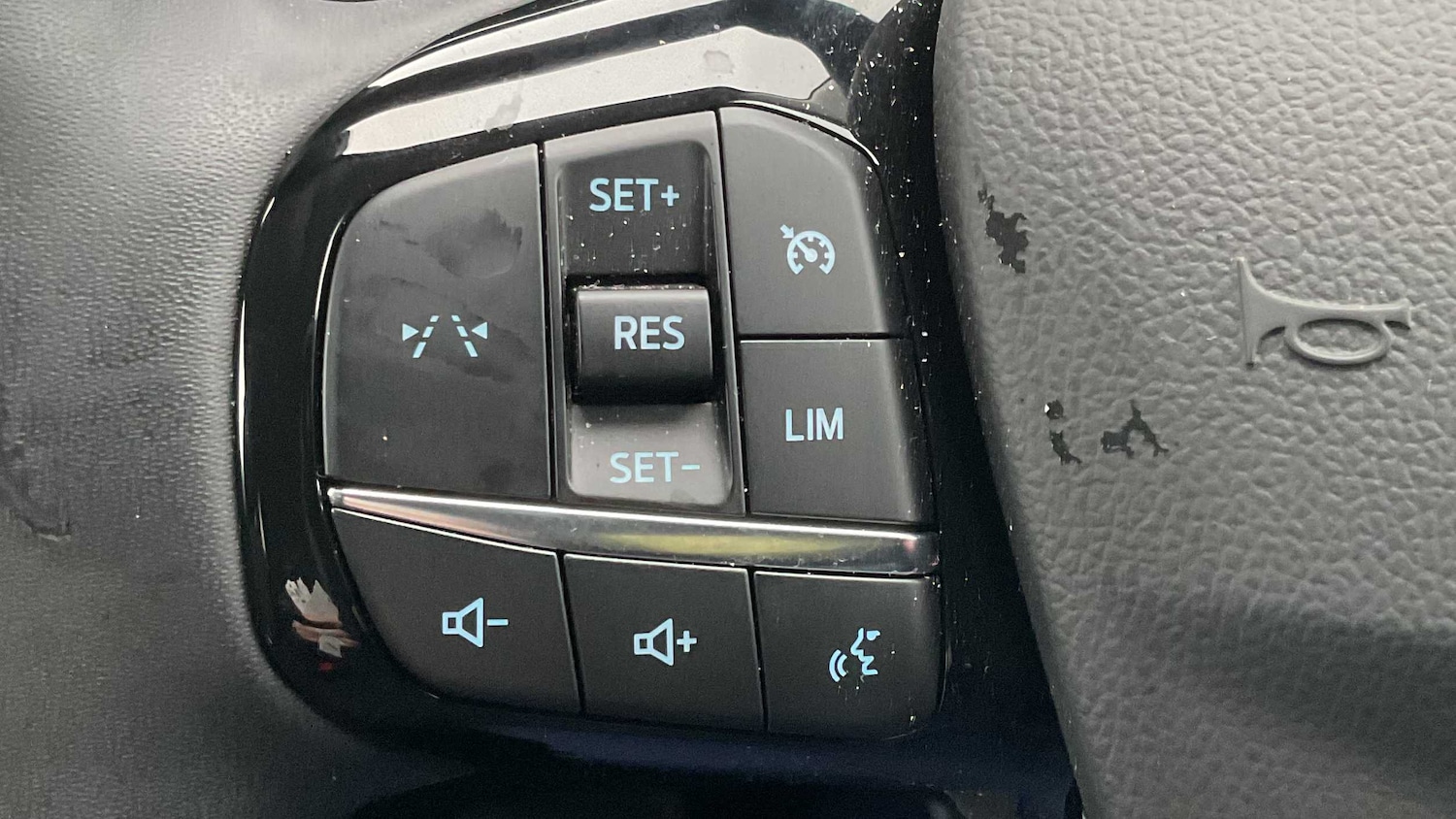 Used Ford Kuga 2025 for sale - 77011310: Photo 15