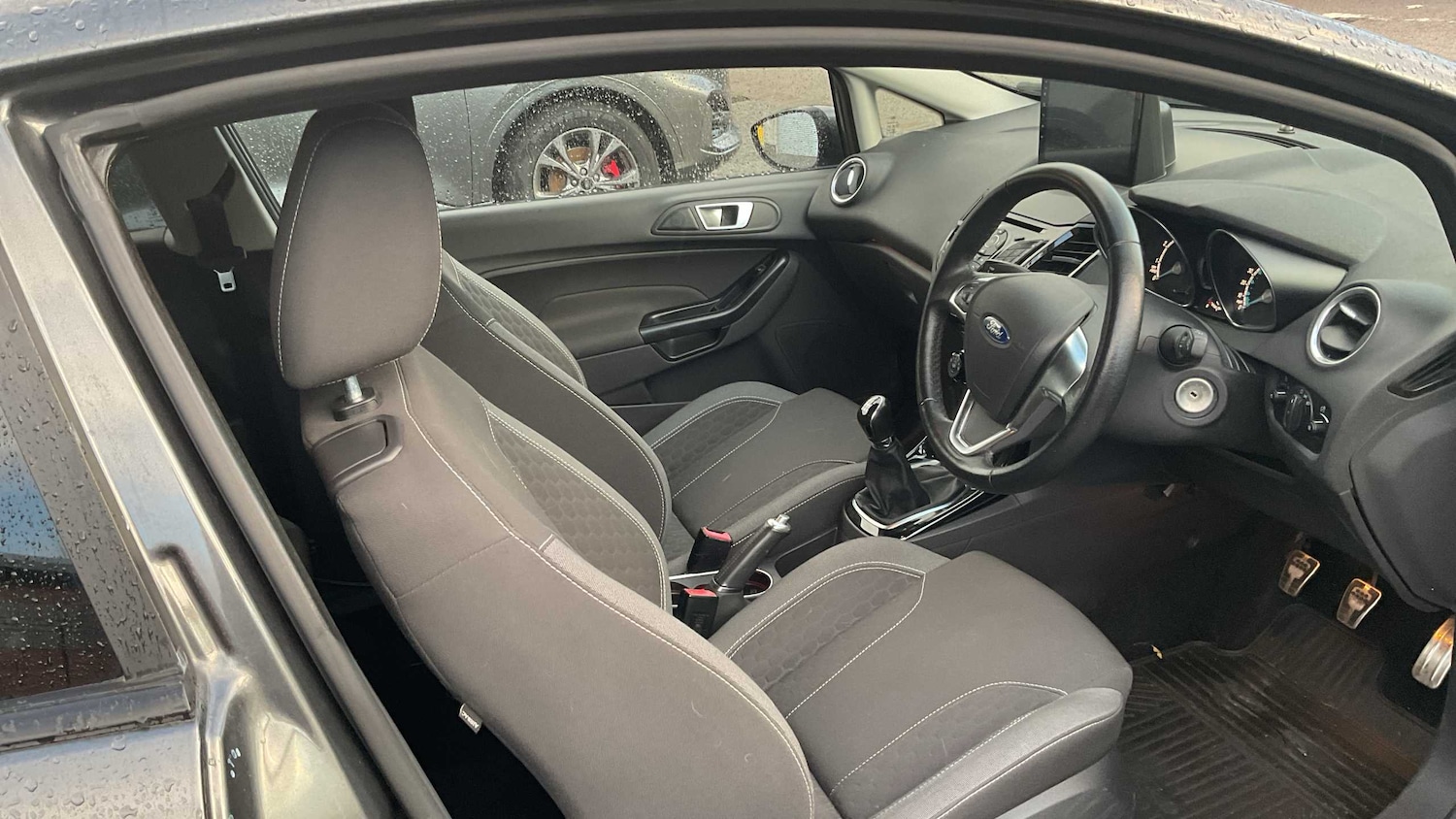 Used Ford Fiesta 2016 for sale - 76442411: Photo 6