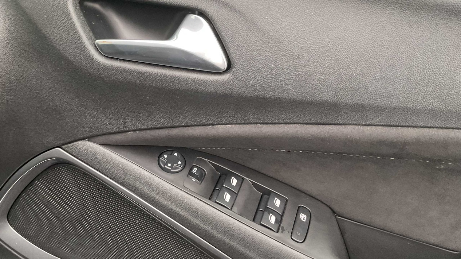 Used Vauxhall Crossland 2022 for sale - 77158623: Photo 12