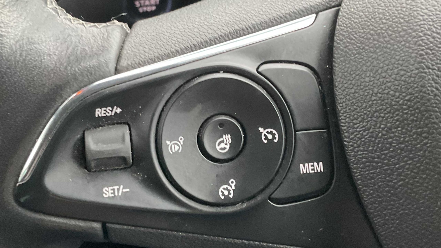 Used Vauxhall Crossland 2022 for sale - 77158623: Photo 14