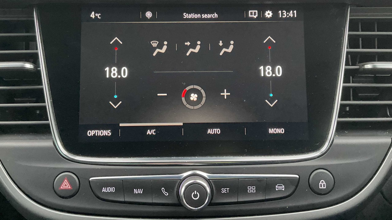 Used Vauxhall Crossland 2022 for sale - 77158623: Photo 15