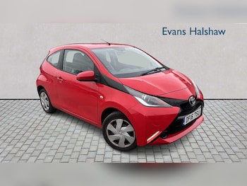 2016 - 1.0 VVT-i X-Play 3dr