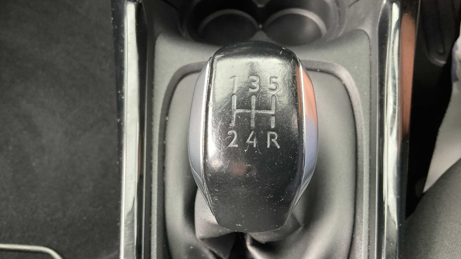 Used Peugeot 2008 2019 for sale - 76928936: Photo 18