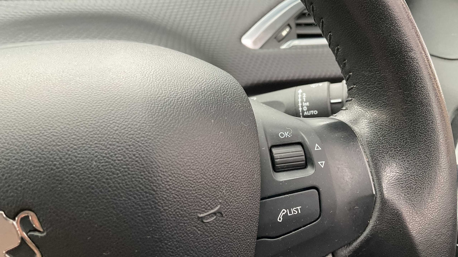 Used Peugeot 2008 2019 for sale - 76928936: Photo 20