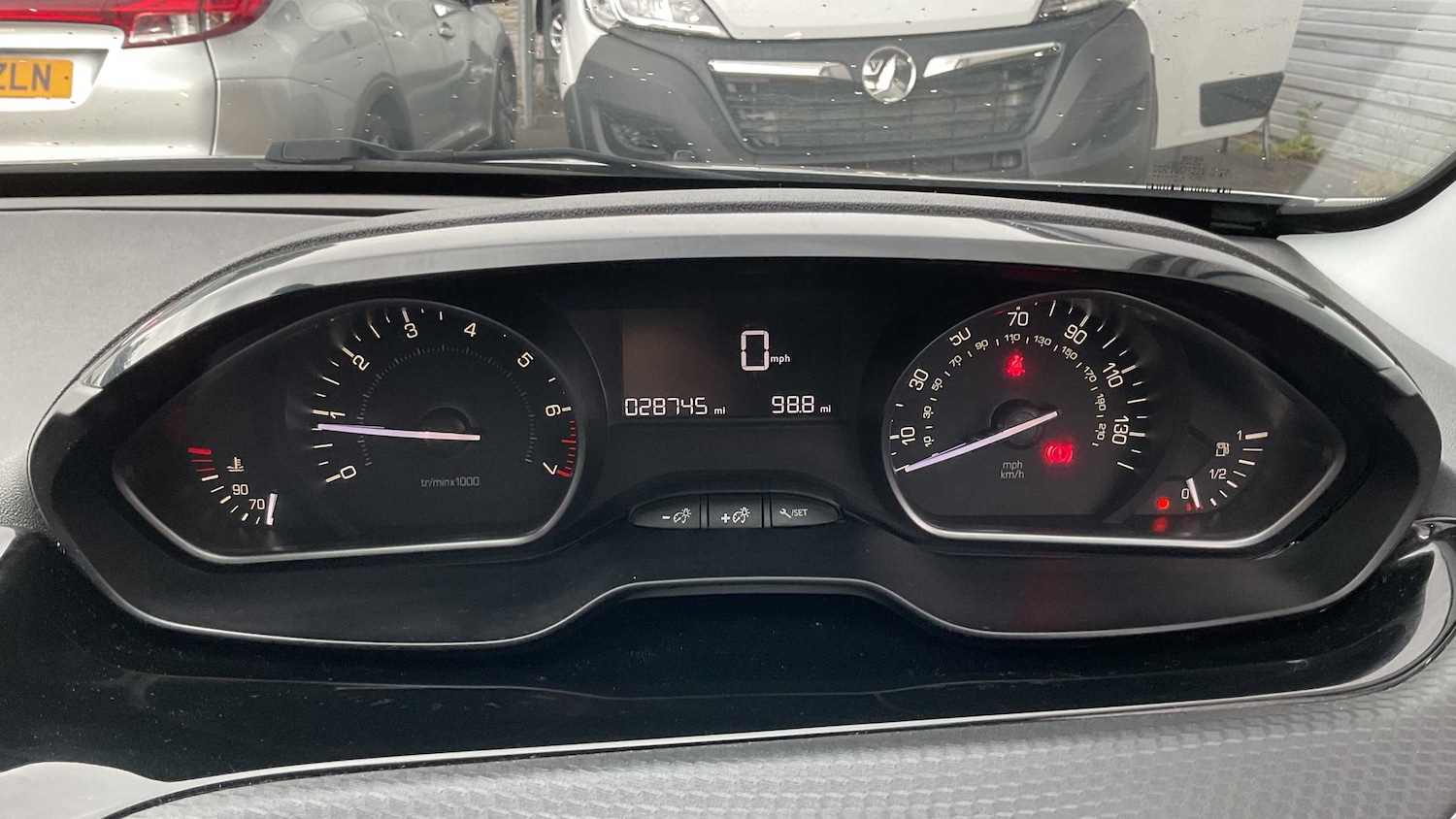 Used Peugeot 2008 2019 for sale - 76928936: Photo 25