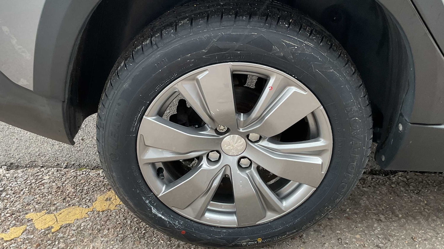 Used Peugeot 2008 2019 for sale - 76928936: Photo 8