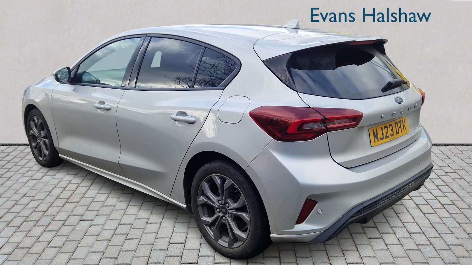 Used Ford Focus 2023 for sale - 77661236: Photo 2