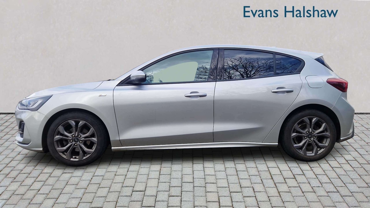 Used Ford Focus 2023 for sale - 77661236: Photo 3