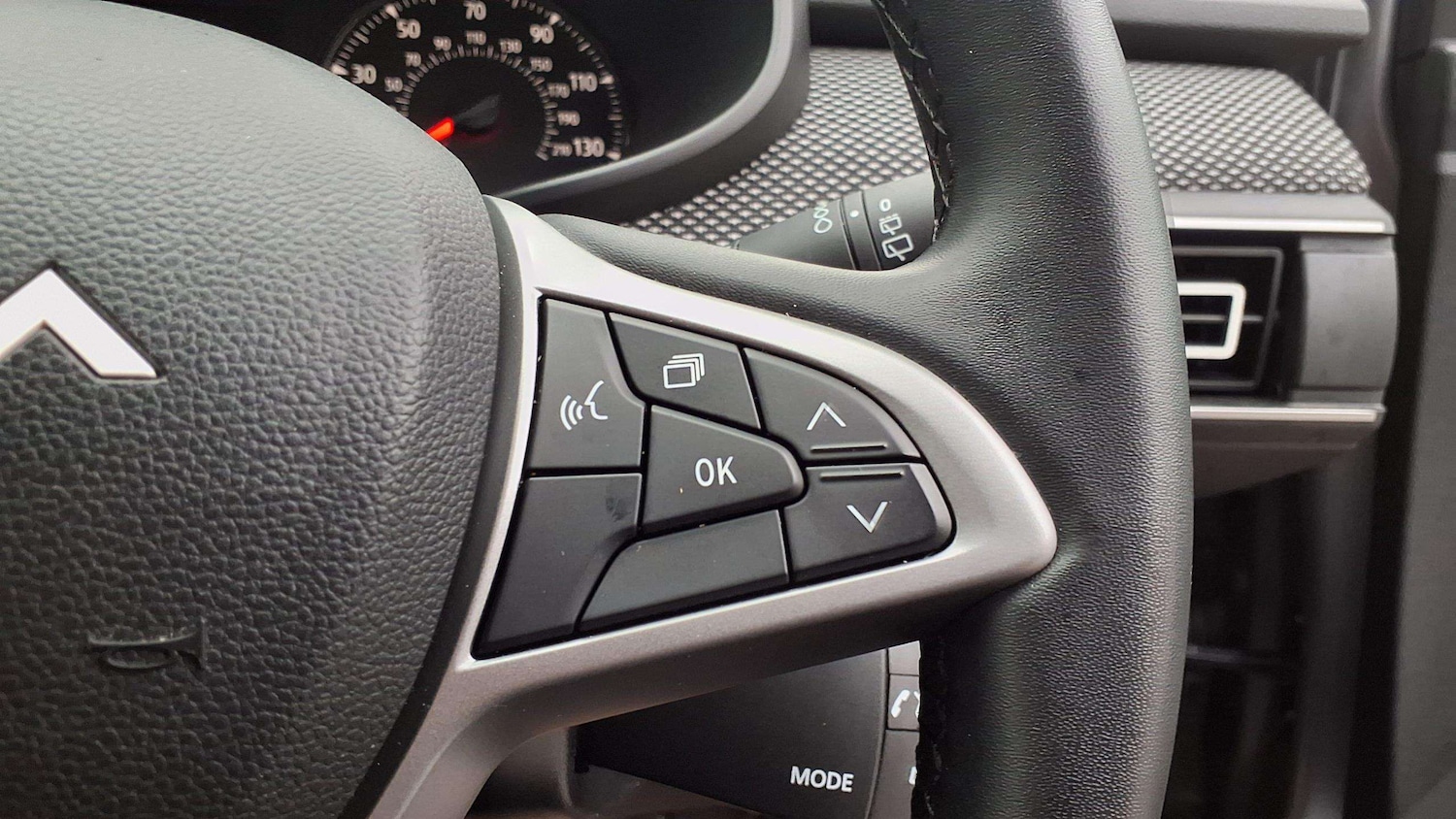 Used Dacia Jogger 2025 for sale - 76096545: Photo 24