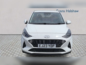 Used Hyundai i10 2023 for sale - 79402365: Photo