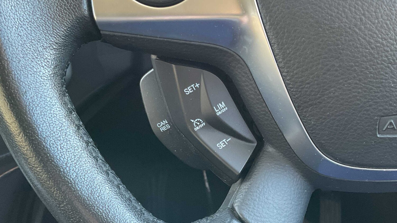 Used Ford Kuga 2015 for sale - 76460083: Photo 18