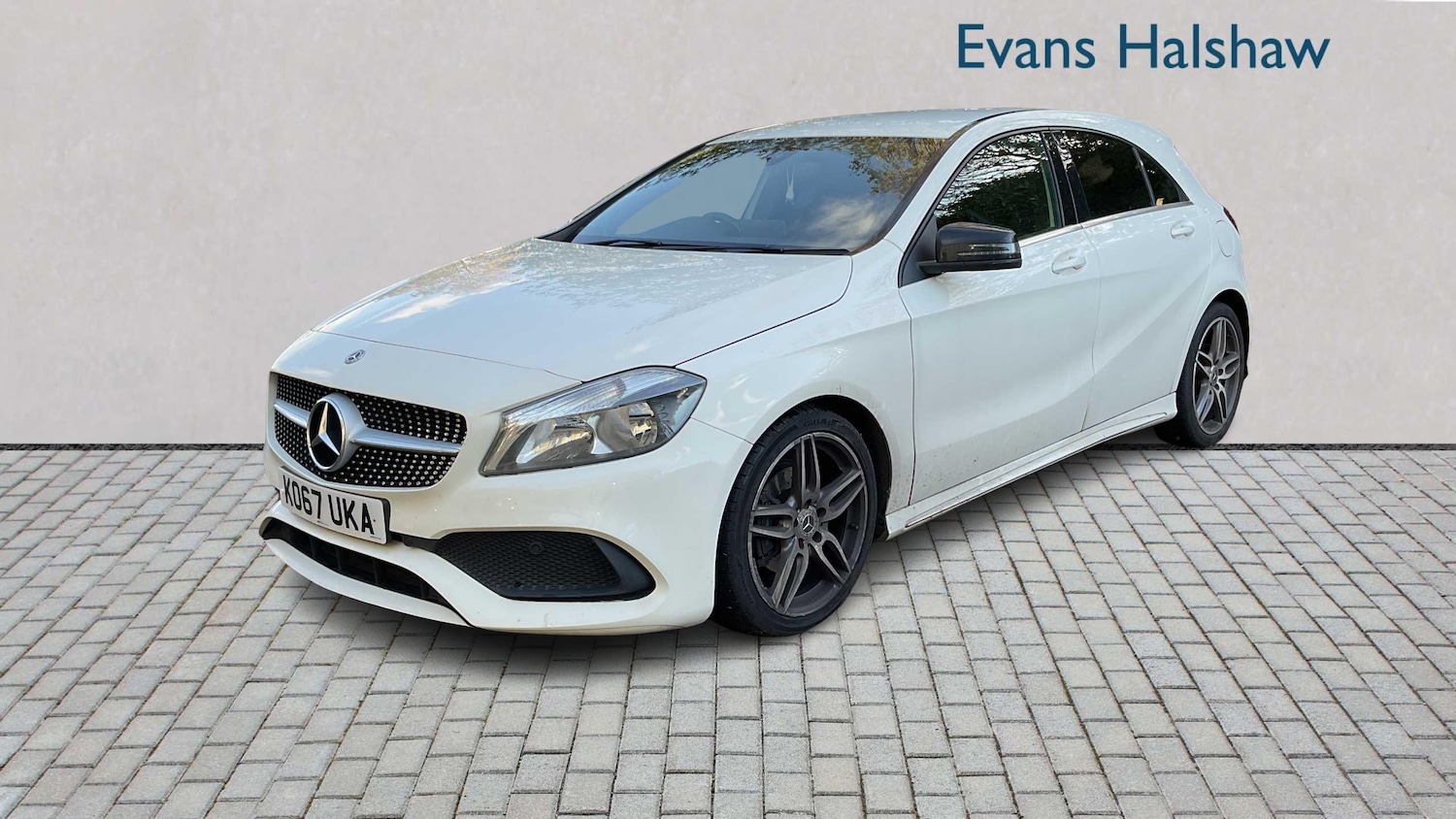 Used Mercedes-Benz A-Class 2018 for sale - 76718114: Photo 2