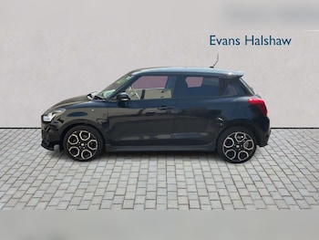 Used Suzuki Swift 2021 for sale - 79610996: Photo