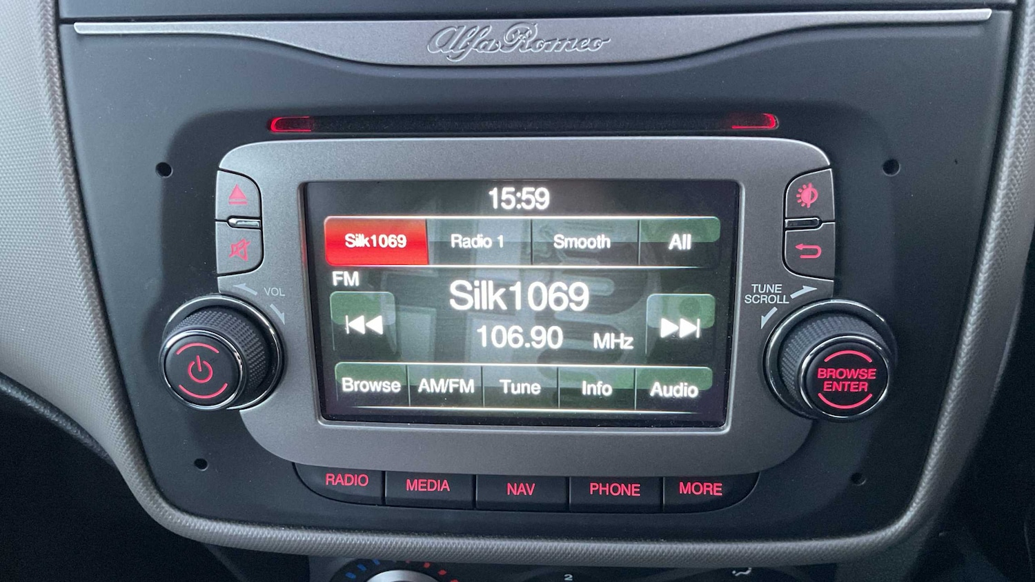 Used Alfa Romeo MiTo 2015 for sale - 77706792: Photo 11