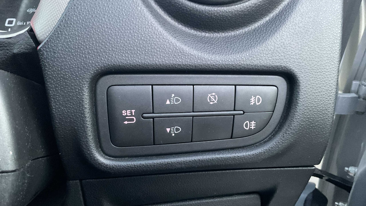 Used Alfa Romeo MiTo 2015 for sale - 77706792: Photo 15