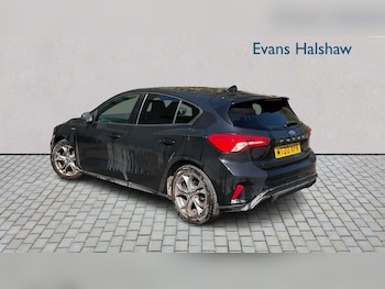 Used Ford Focus 2020 for sale - 78352200: Photo