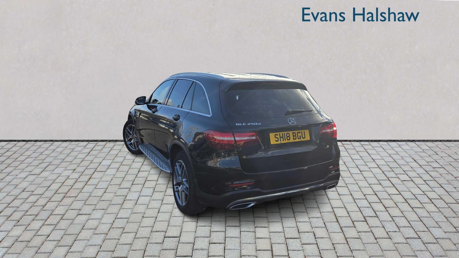 Used Mercedes-Benz GLC 2018 for sale - 77134925: Photo 2