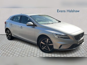 Used Volvo V40 2018 for sale - 78351868: Photo