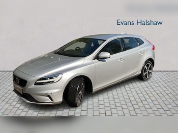 Used Volvo V40 2018 for sale - 78351868: Photo
