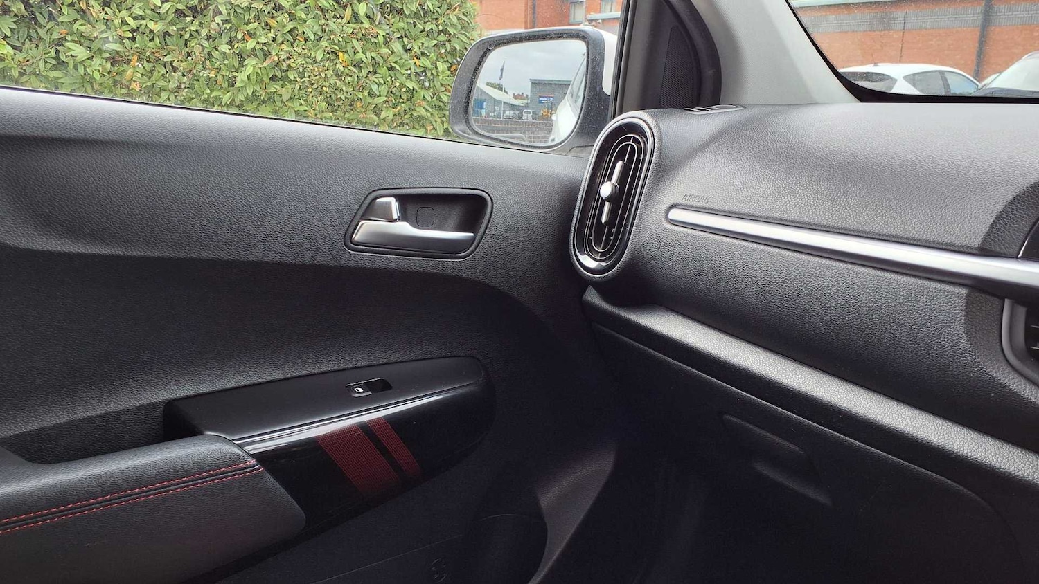 Used Kia Picanto 2018 for sale - 76421049: Photo 32